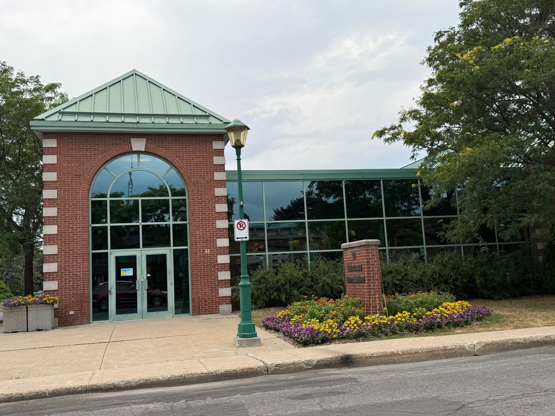 









39


Av. des Ormes

,
Saint-Basile-le-Grand,




QC
J3N1G4

