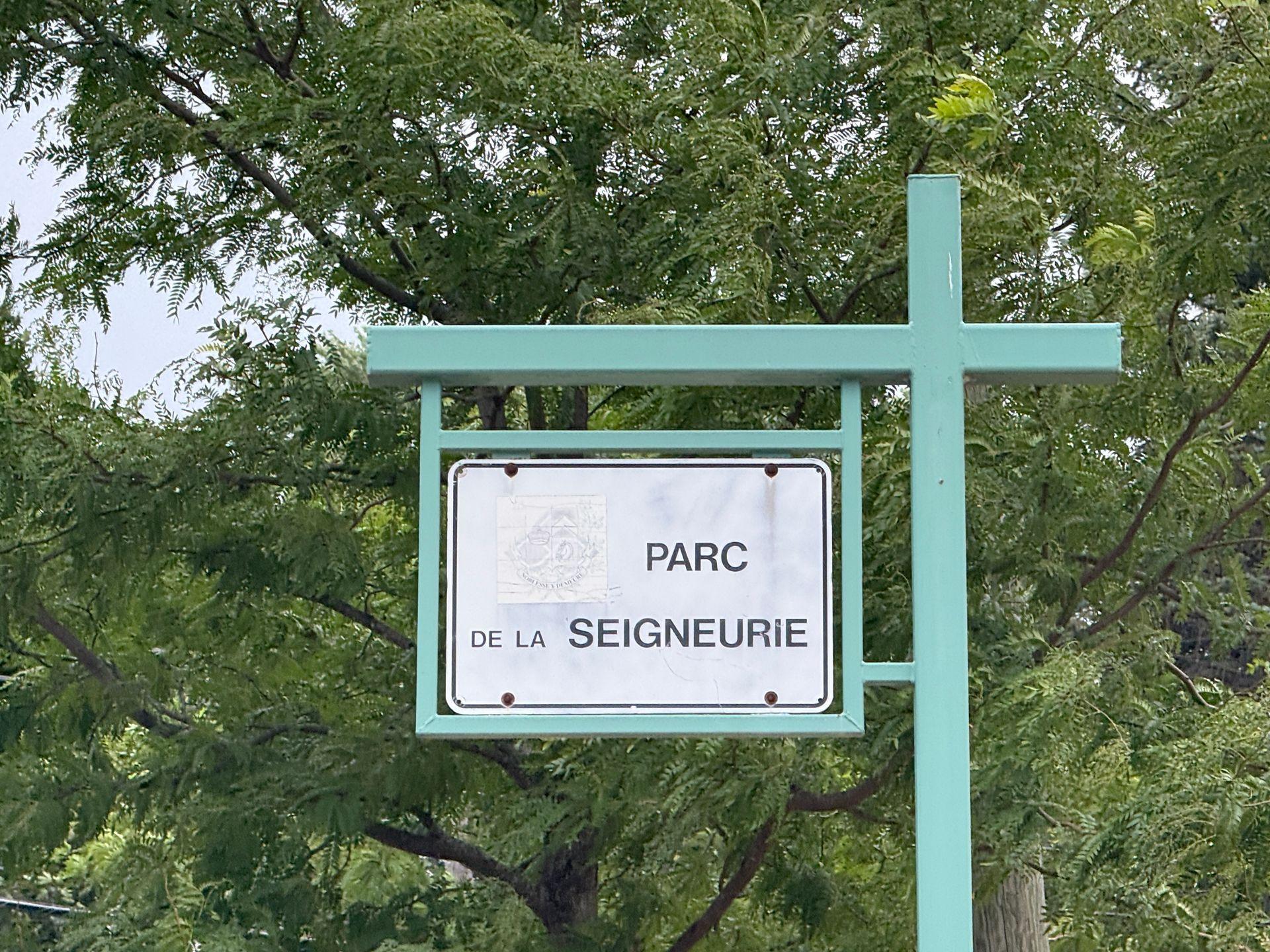 









39


Av. des Ormes

,
Saint-Basile-le-Grand,




QC
J3N1G4

