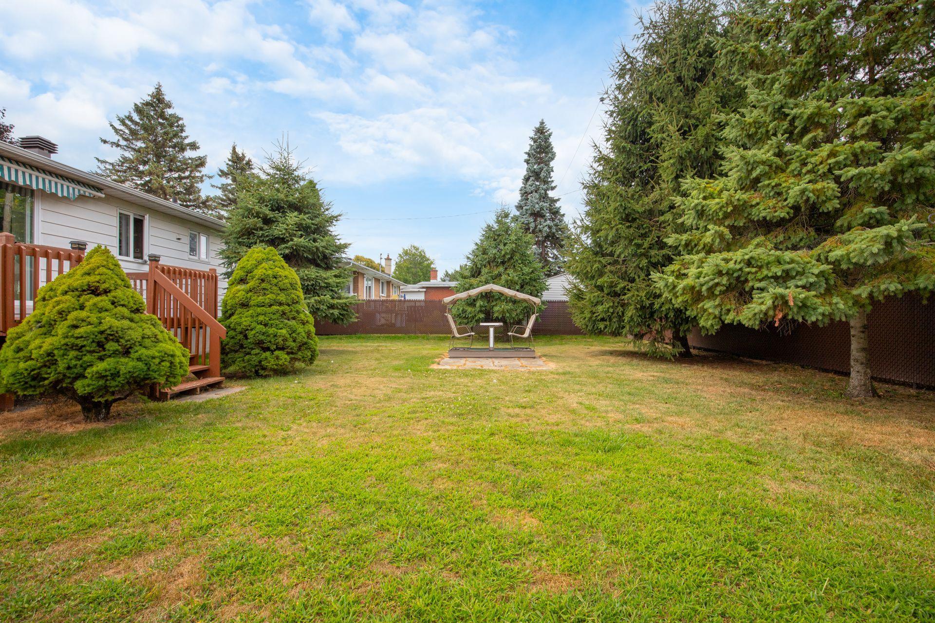 









39


Av. des Ormes

,
Saint-Basile-le-Grand,




QC
J3N1G4

