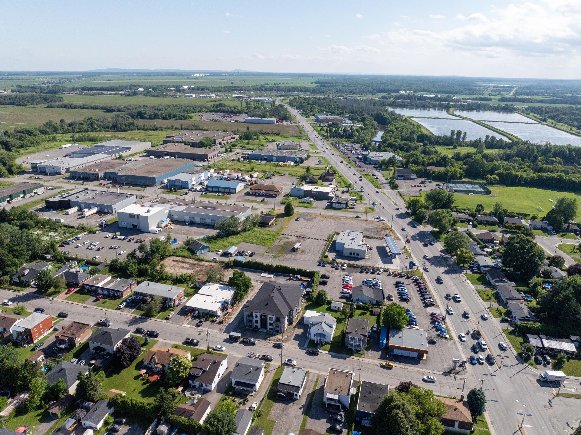 












Boul. Lachapelle

,
Saint-Jérôme,







QC
J7Z3A1

