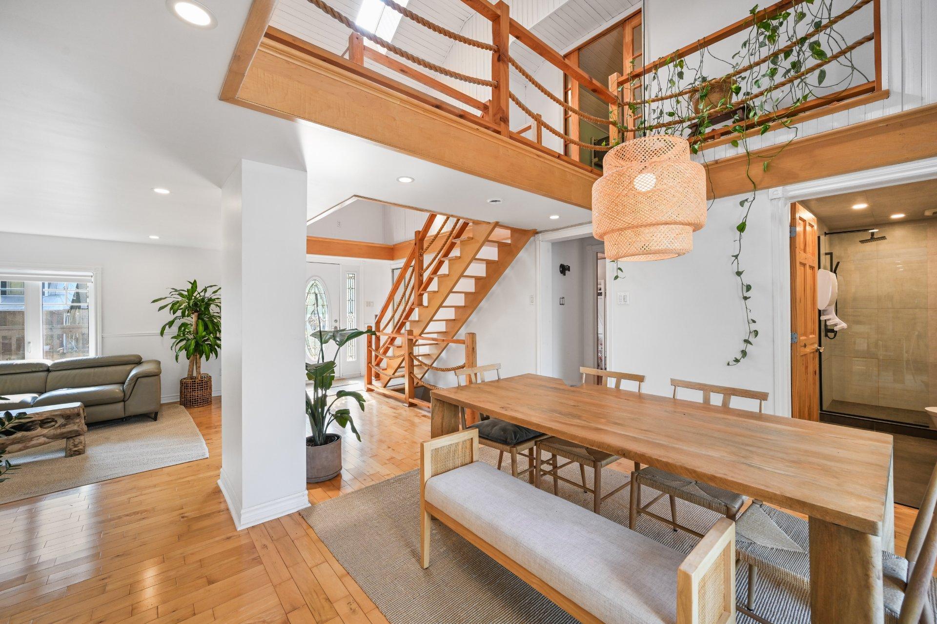 









228


Rue Donat

,
Sainte-Anne-de-Sabrevois,




QC
J0J2G0

