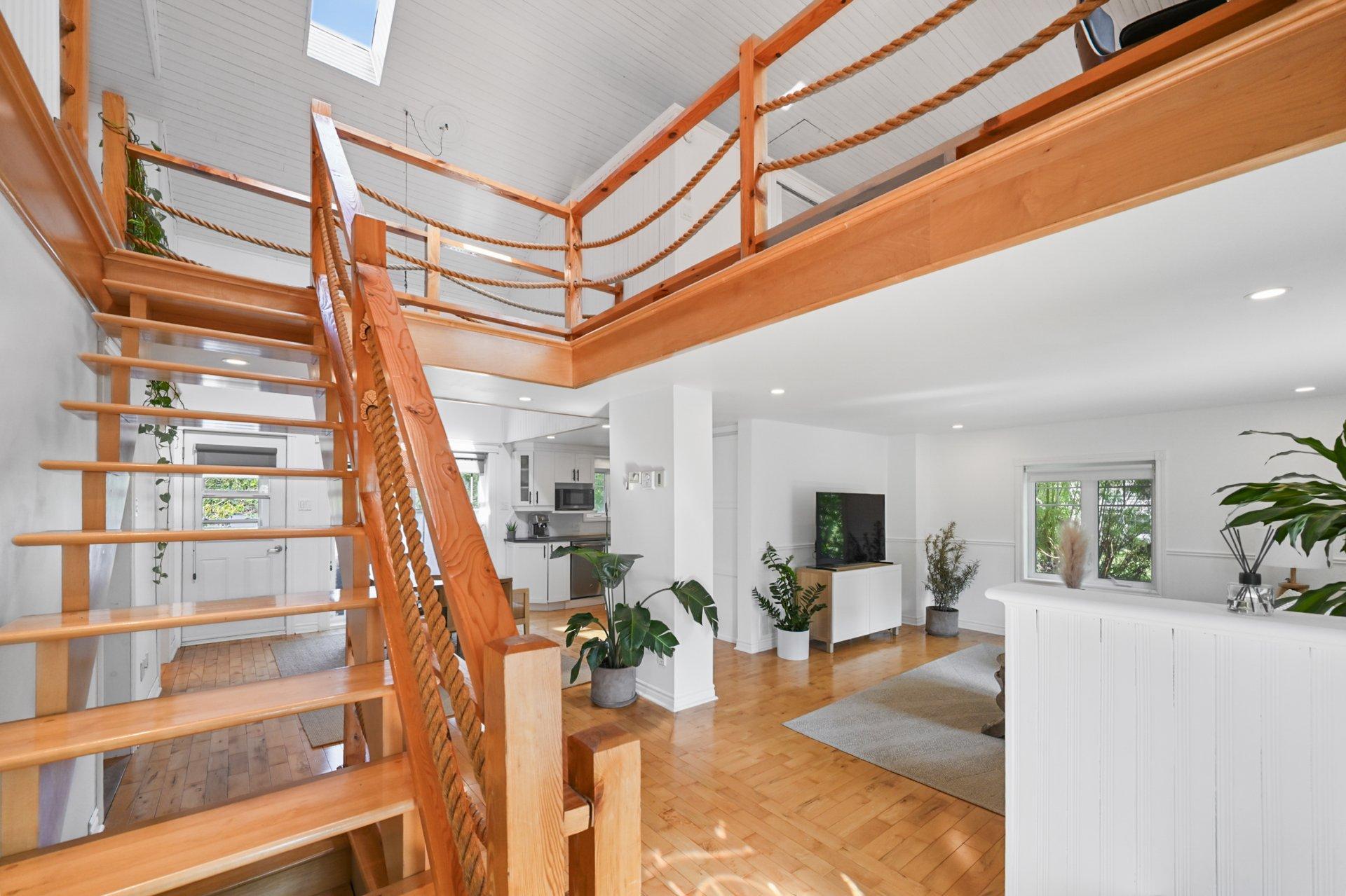 









228


Rue Donat

,
Sainte-Anne-de-Sabrevois,




QC
J0J2G0

