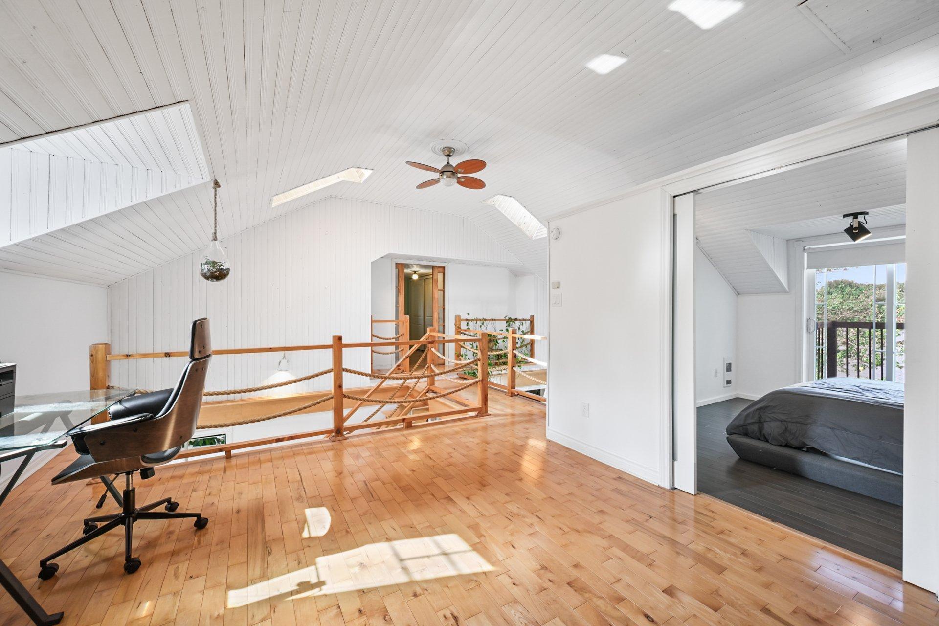 









228


Rue Donat

,
Sainte-Anne-de-Sabrevois,




QC
J0J2G0

