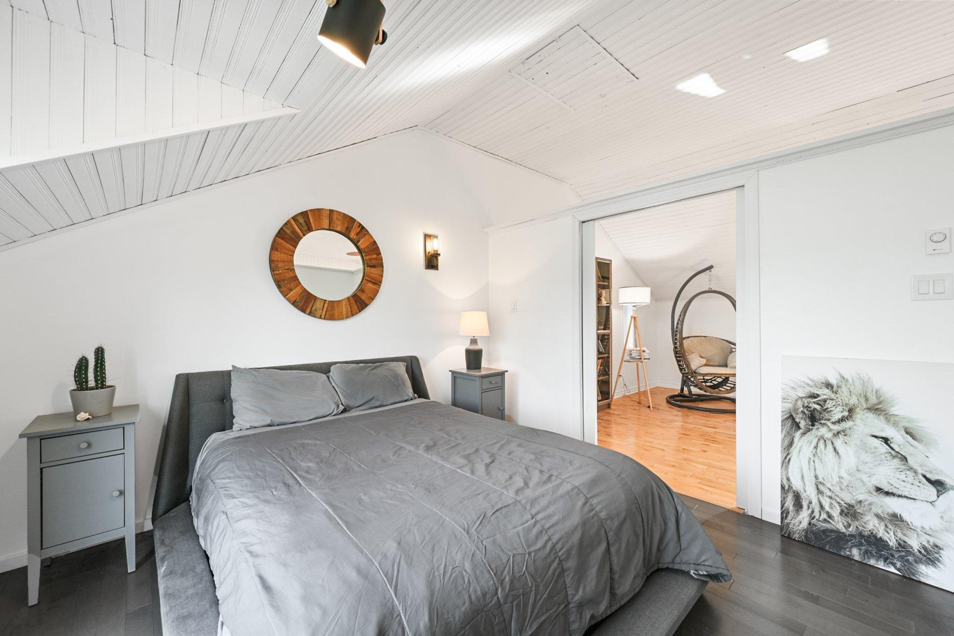 









228


Rue Donat

,
Sainte-Anne-de-Sabrevois,




QC
J0J2G0

