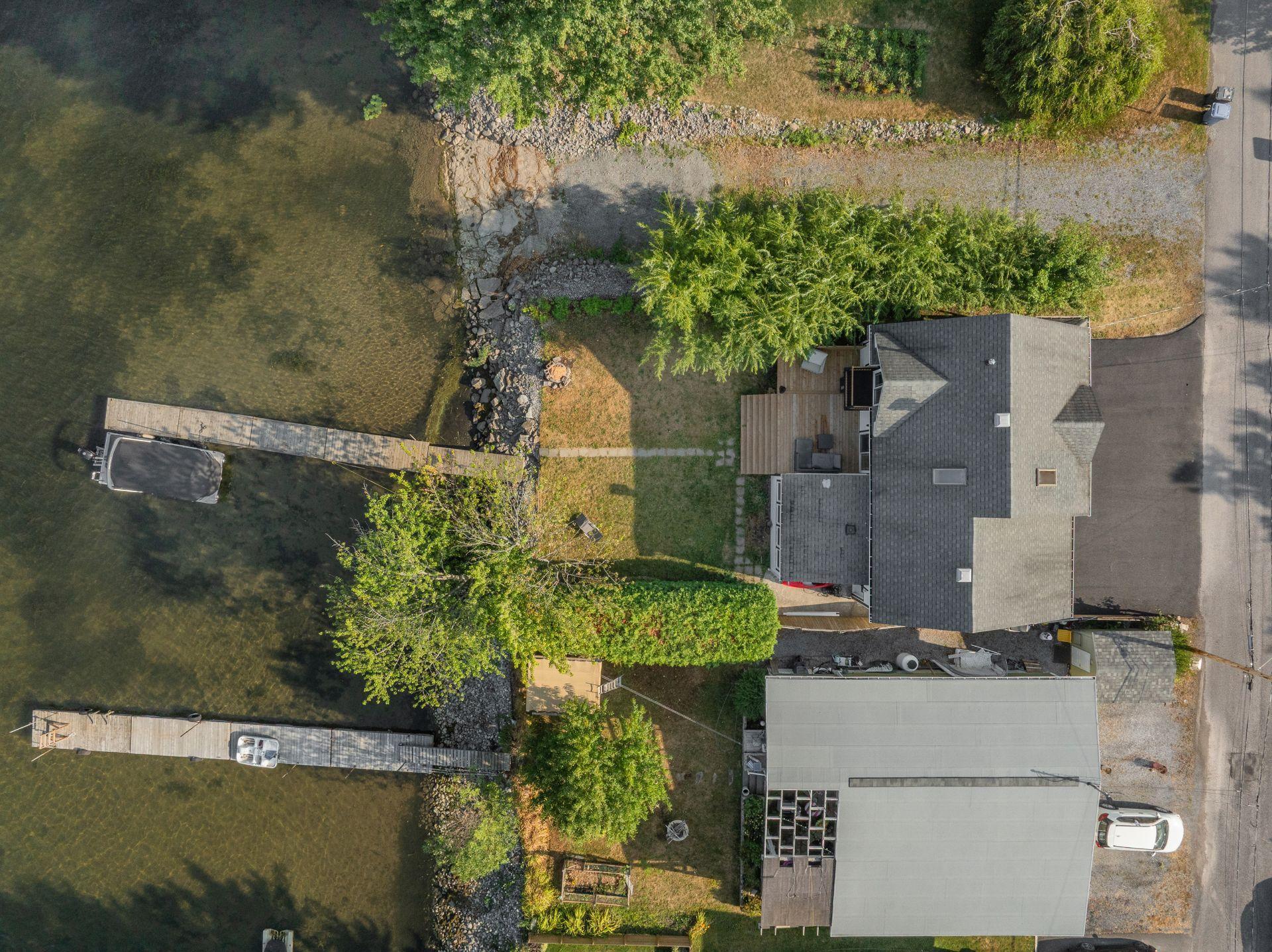 









228


Rue Donat

,
Sainte-Anne-de-Sabrevois,




QC
J0J2G0


