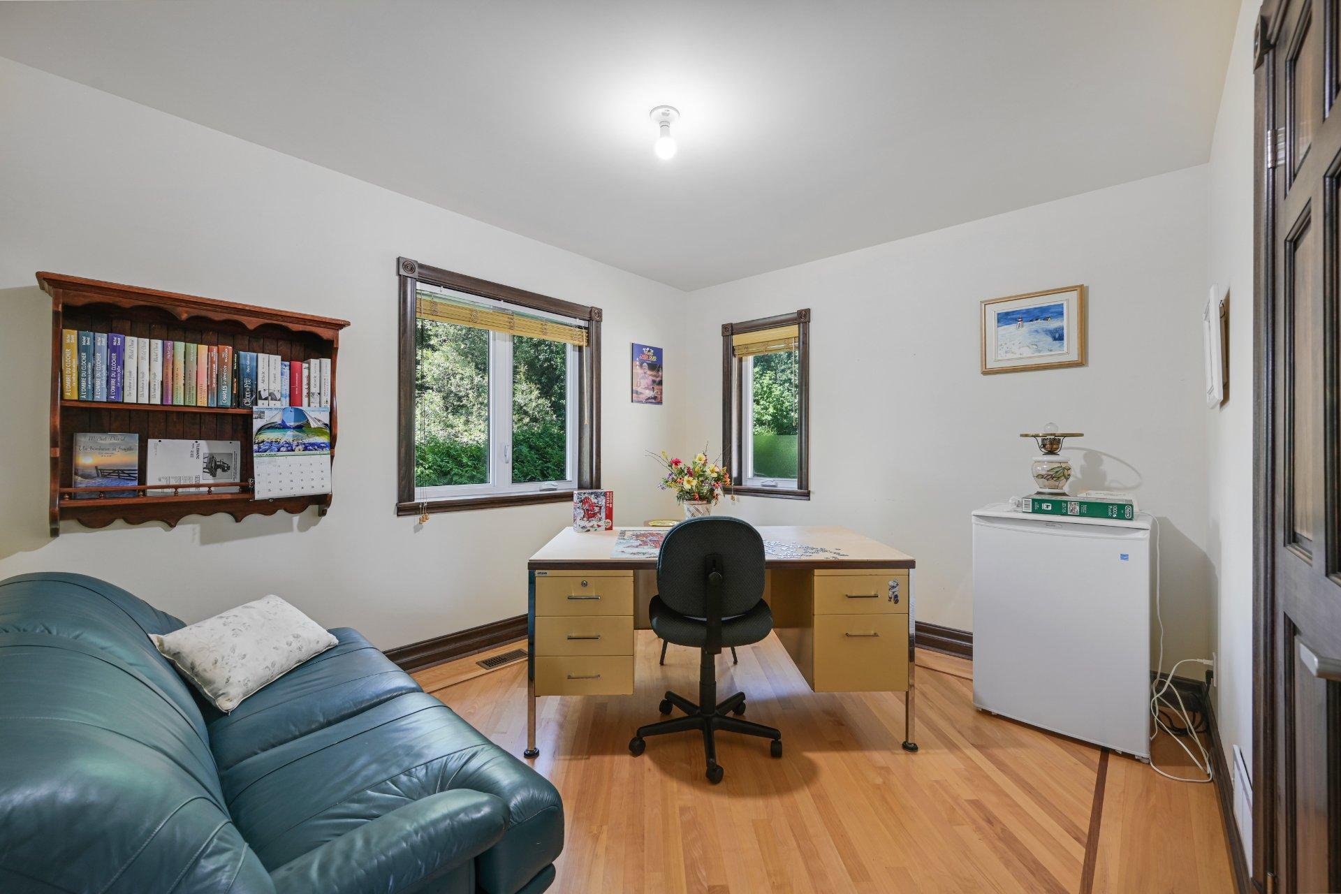 









275


1re Rue

,
Saint-Blaise-sur-Richelieu,




QC
J0J1W0

