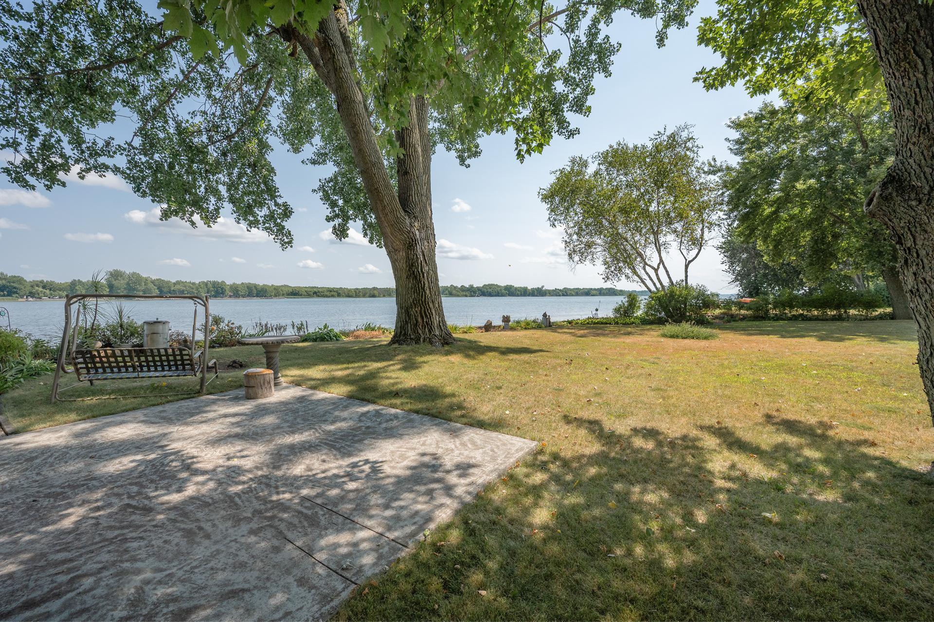 









275


1re Rue

,
Saint-Blaise-sur-Richelieu,




QC
J0J1W0

