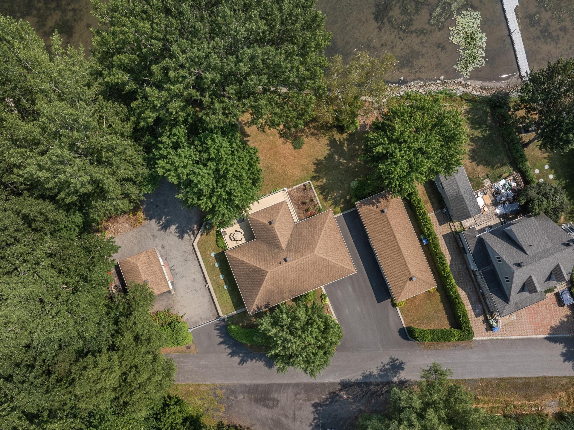 









275


1re Rue

,
Saint-Blaise-sur-Richelieu,




QC
J0J1W0

