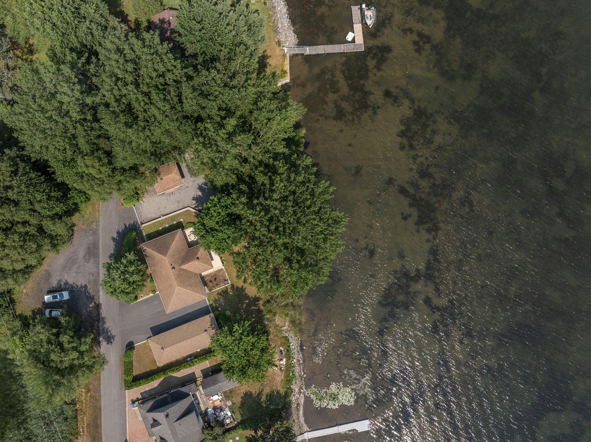 









275


1re Rue

,
Saint-Blaise-sur-Richelieu,




QC
J0J1W0

