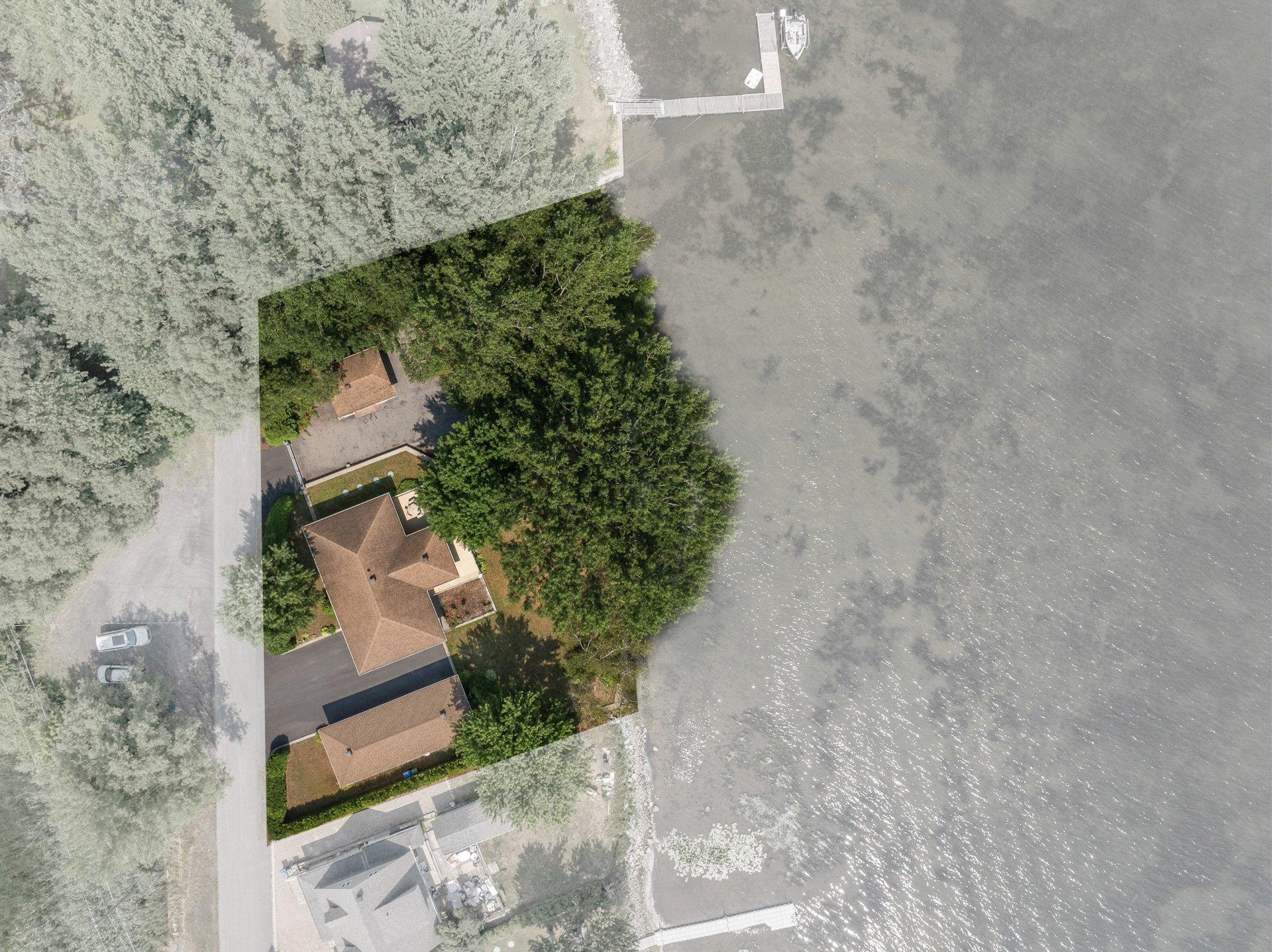 









275


1re Rue

,
Saint-Blaise-sur-Richelieu,




QC
J0J1W0


