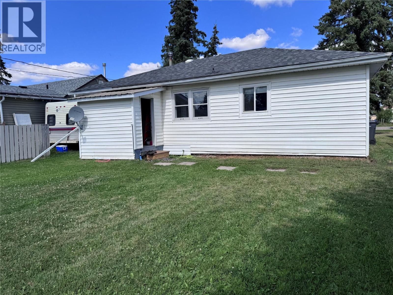 












4903 48 Avenue

,
Pouce Coupe,




British Columbia
V0C2C0

