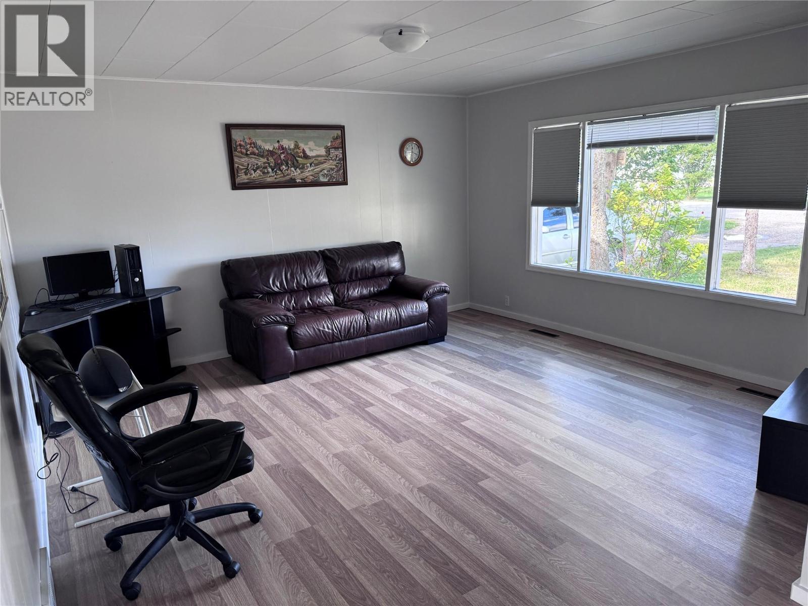 












4903 48 Avenue

,
Pouce Coupe,




British Columbia
V0C2C0


