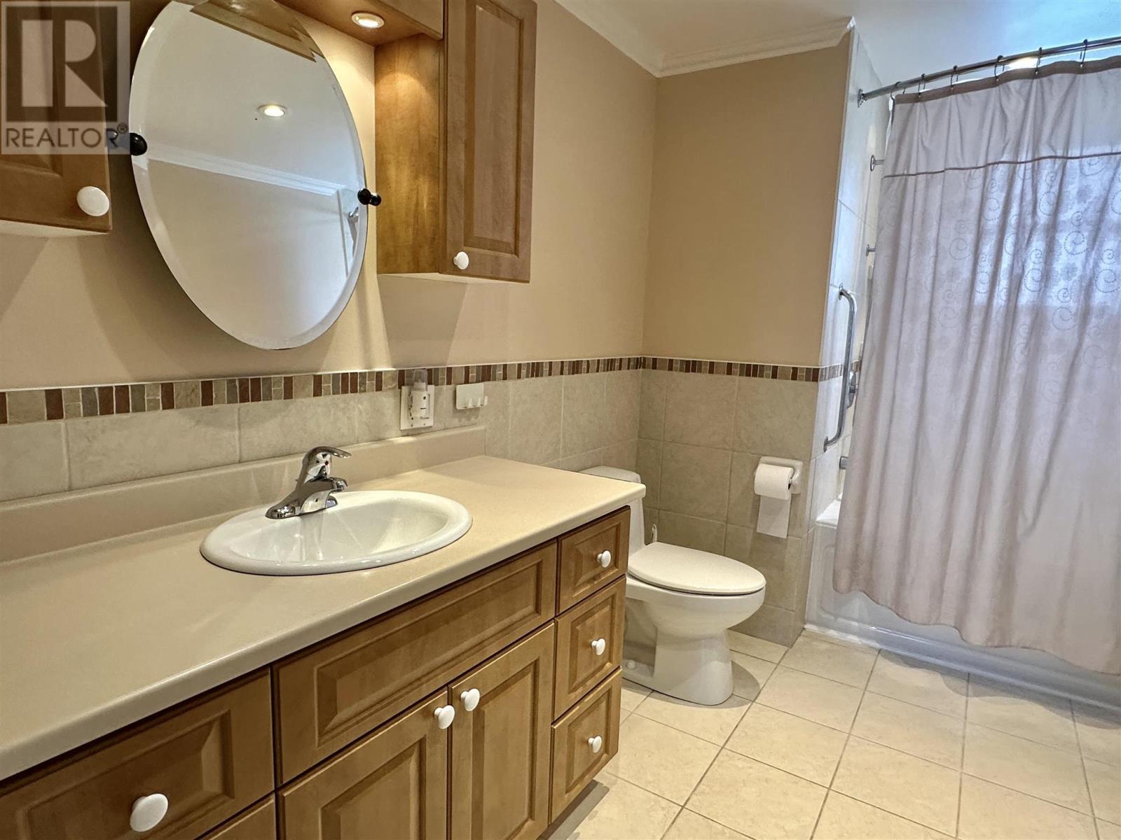 












37 Ste. Camillus CRES

,
Elliot Lake,




Ontario
P5A3J8

