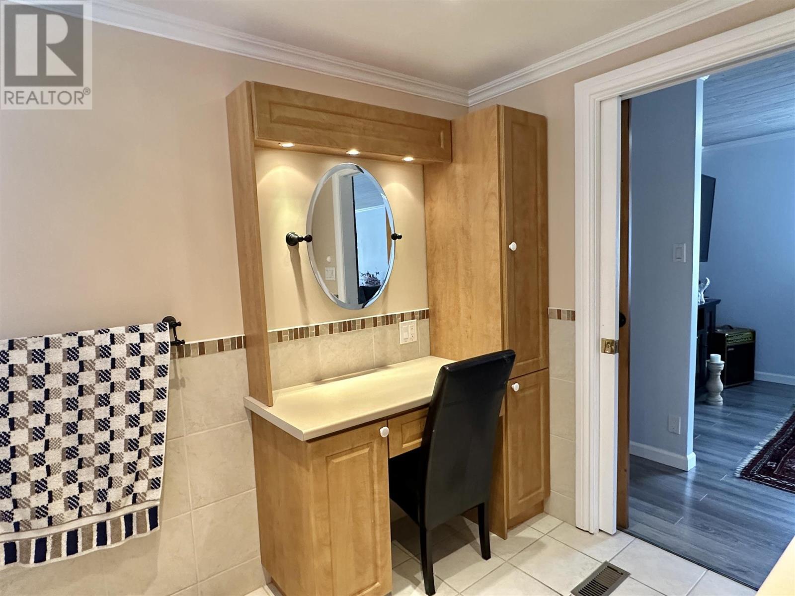 












37 Ste. Camillus CRES

,
Elliot Lake,




Ontario
P5A3J8

