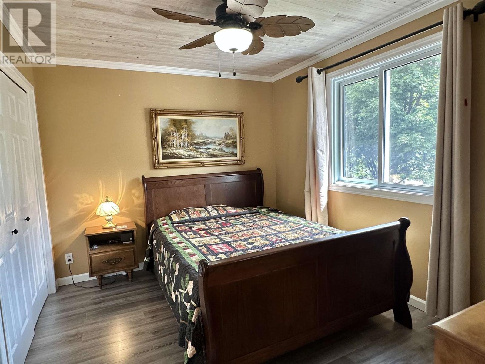 












37 Ste. Camillus CRES

,
Elliot Lake,




Ontario
P5A3J8

