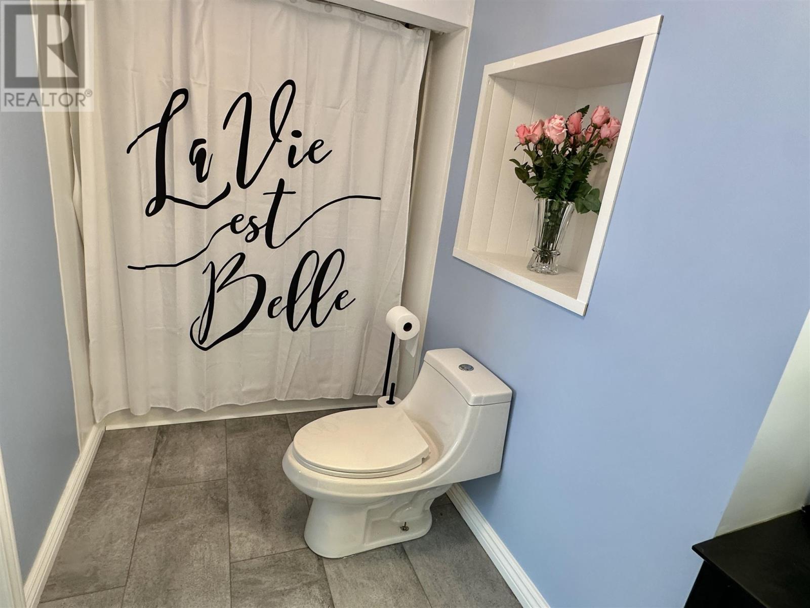 












37 Ste. Camillus CRES

,
Elliot Lake,




Ontario
P5A3J8

