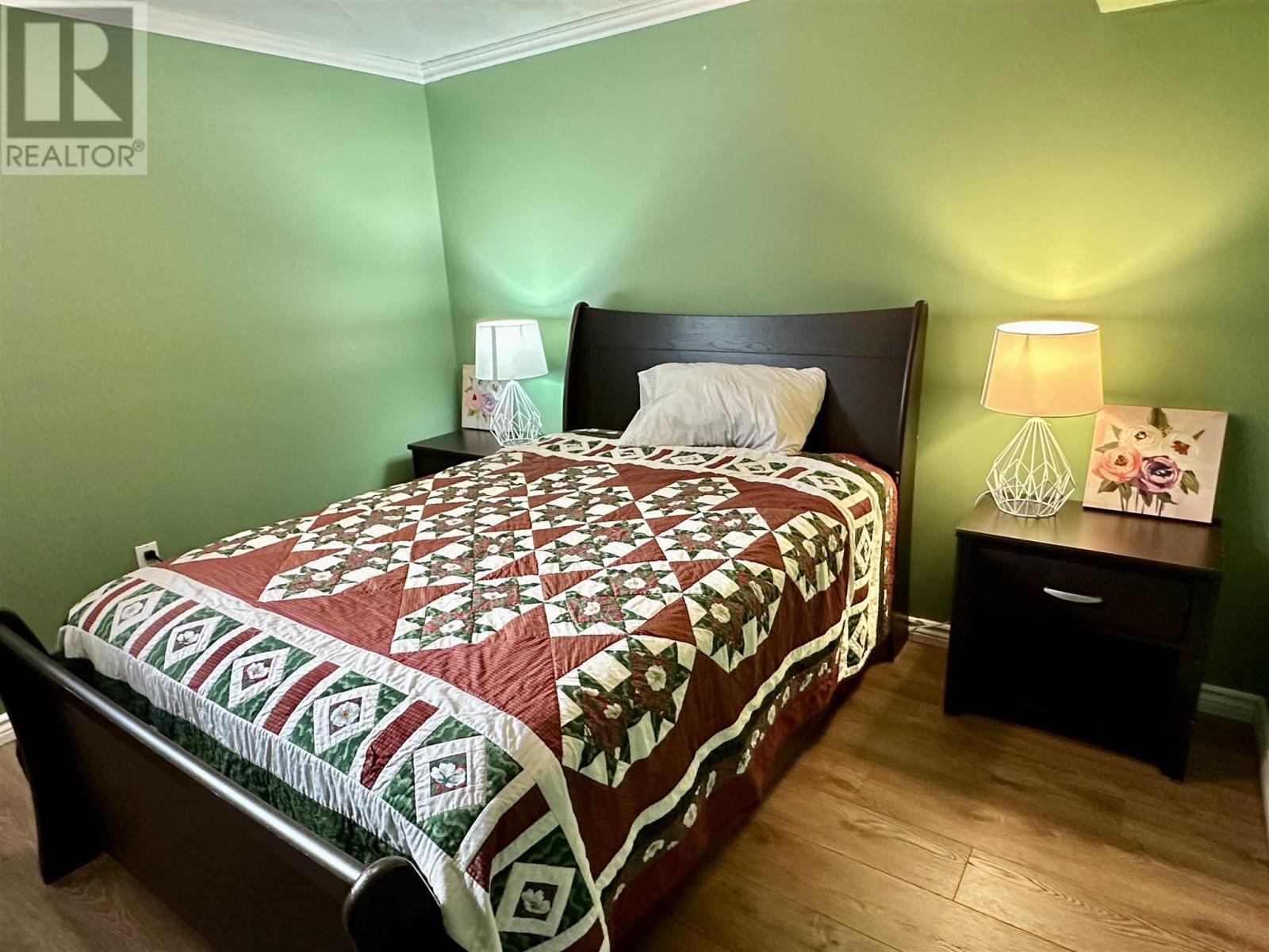 












37 Ste. Camillus CRES

,
Elliot Lake,




Ontario
P5A3J8

