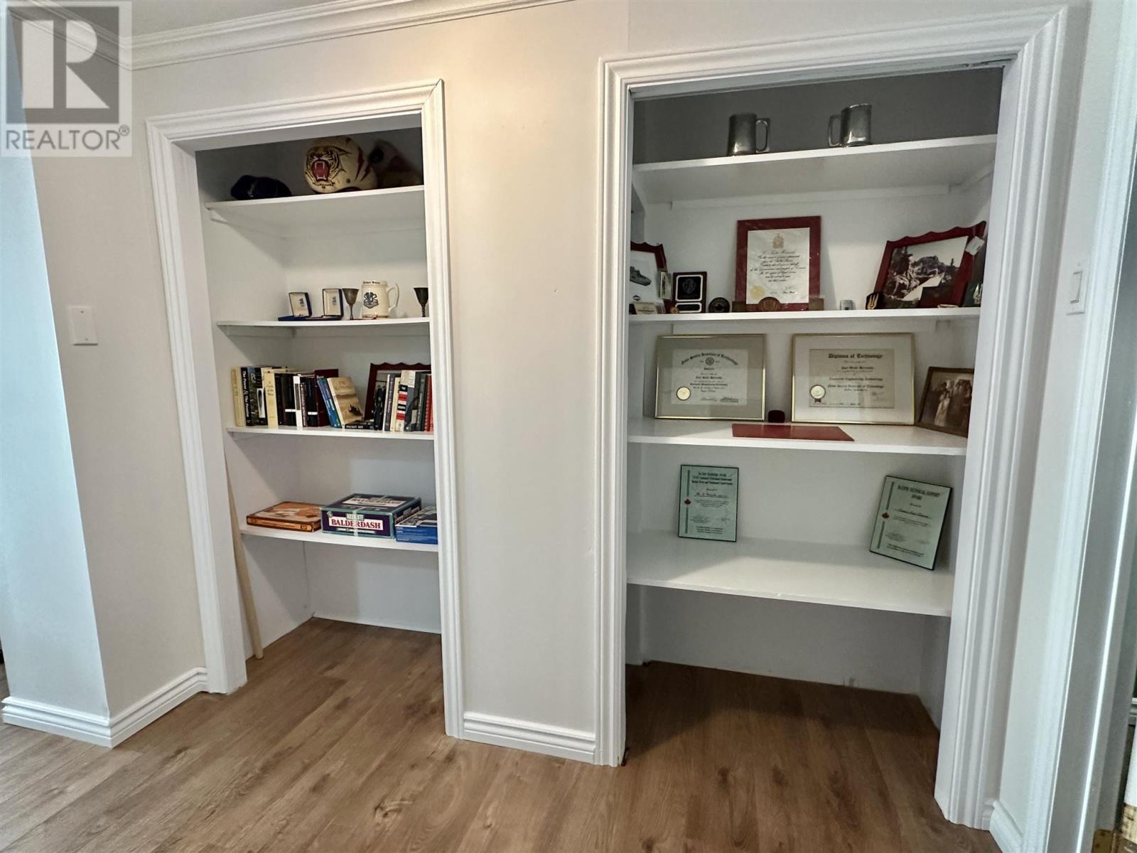 












37 Ste. Camillus CRES

,
Elliot Lake,




Ontario
P5A3J8

