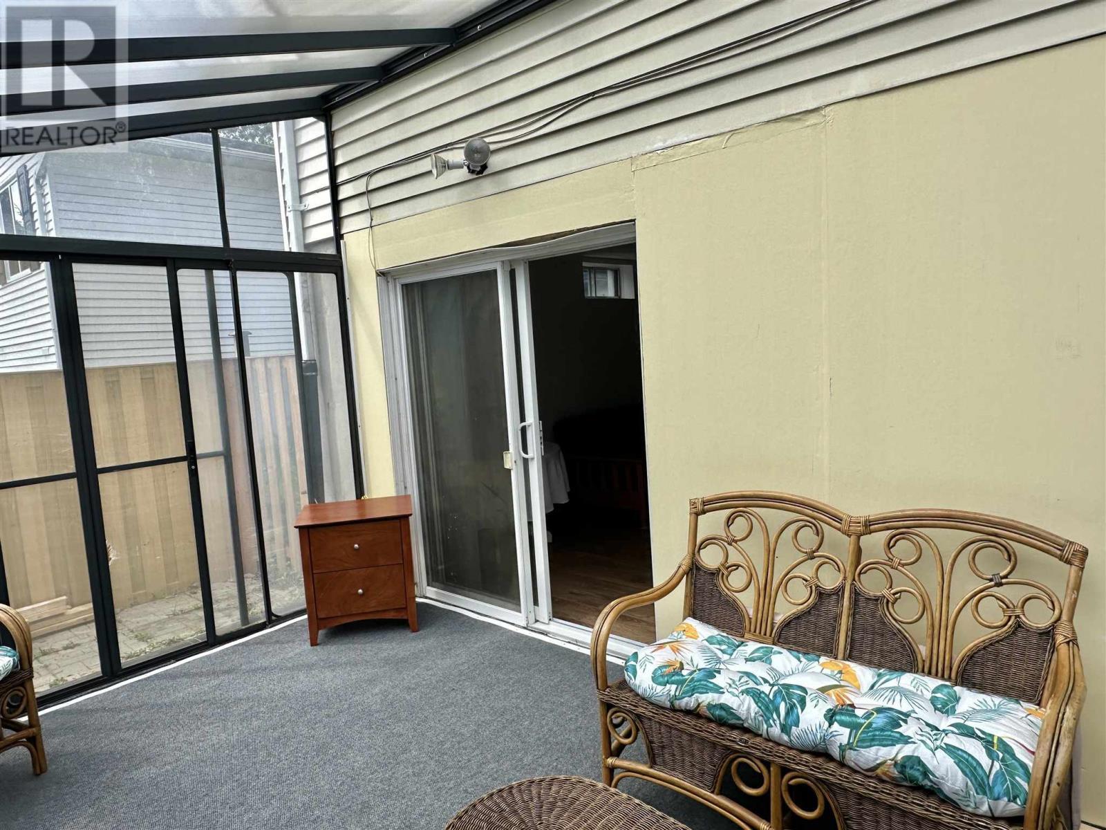 












37 Ste. Camillus CRES

,
Elliot Lake,




Ontario
P5A3J8

