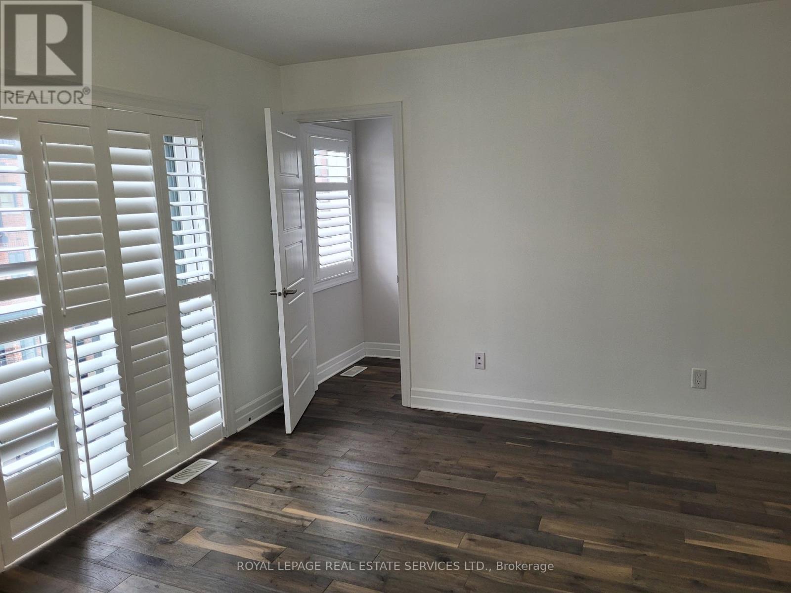 












38 - 70 PLAINS ROAD W

,
Burlington,




Ontario
L7T0B6

