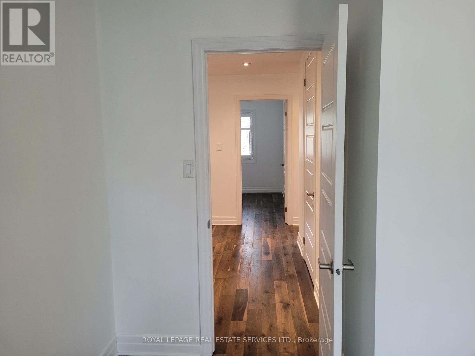 












38 - 70 PLAINS ROAD W

,
Burlington,




Ontario
L7T0B6

