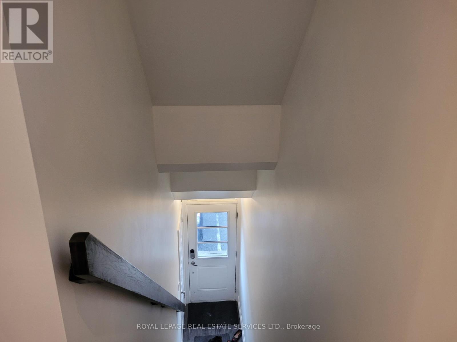 












38 - 70 PLAINS ROAD W

,
Burlington,




Ontario
L7T0B6

