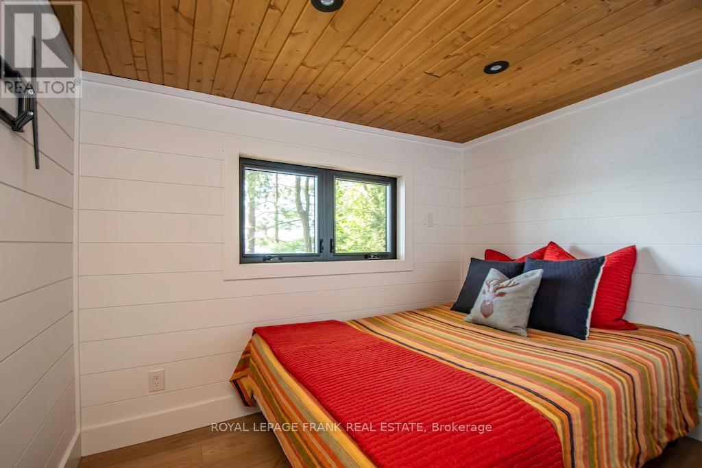 












119 FIRE ROUTE 242

,
Trent Lakes,




Ontario
K0L1J0

