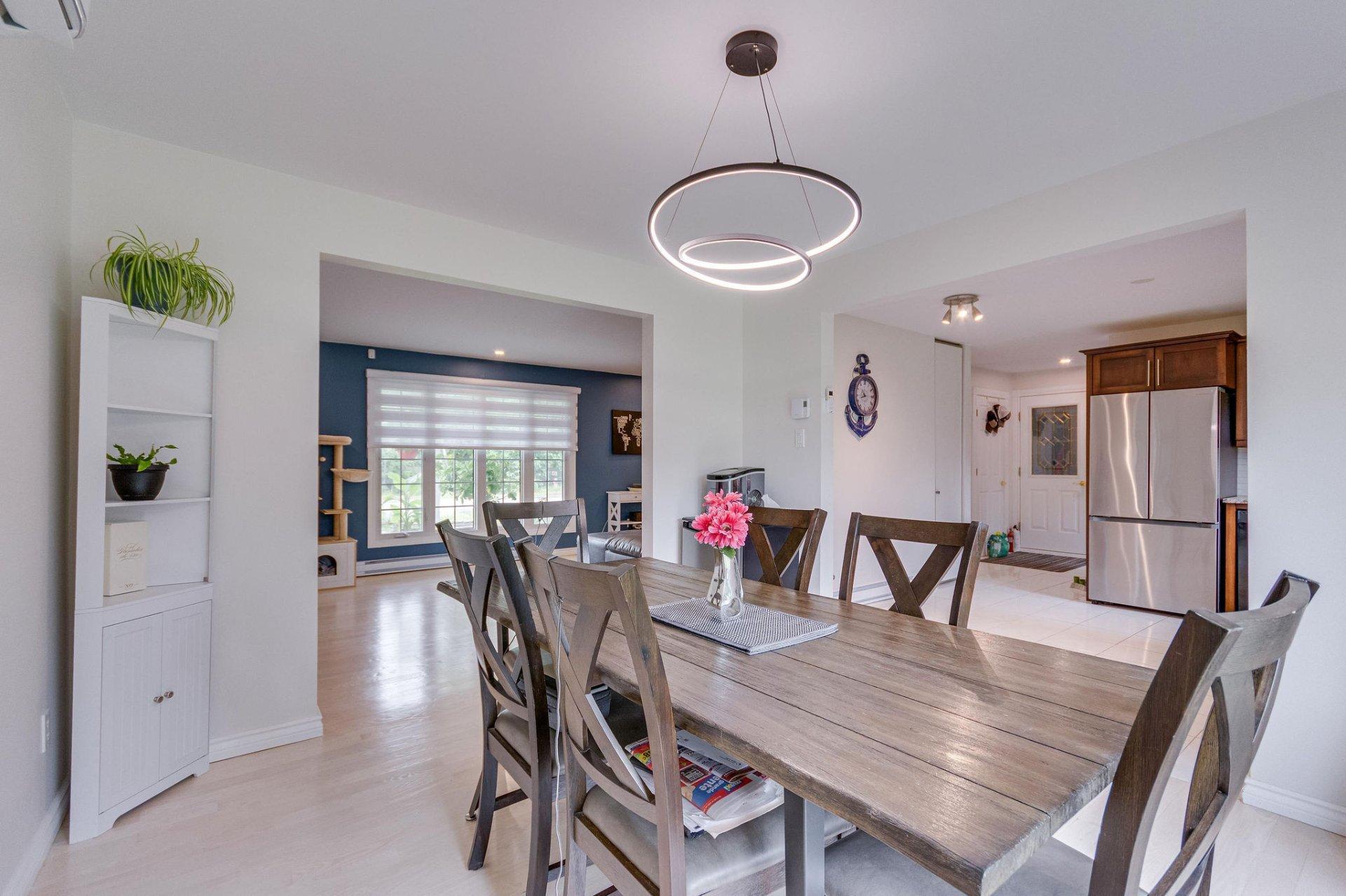 









777


Boul. Lorrain

,
Gatineau (Gatineau),




QC
J8R3E6

