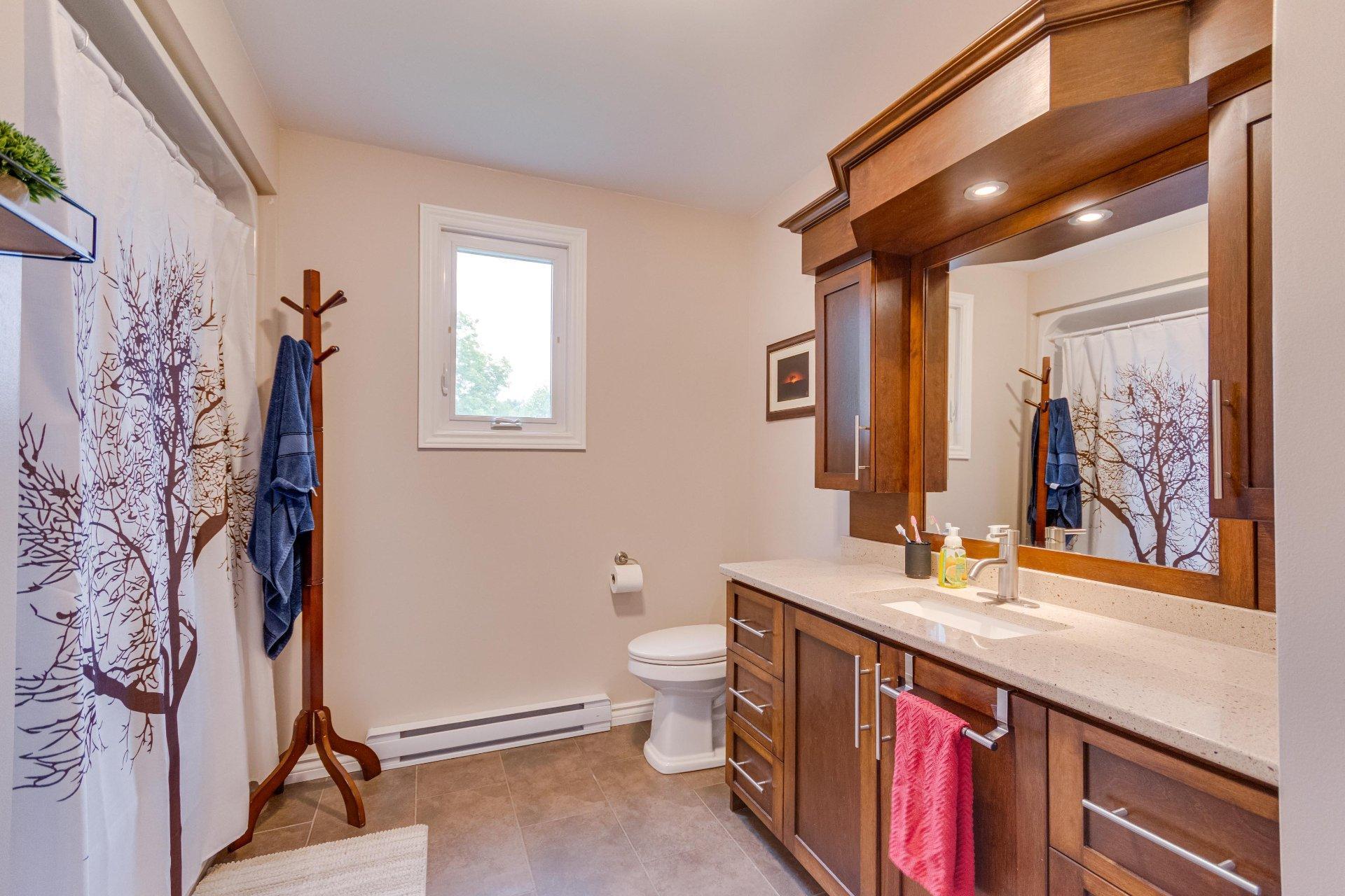 









777


Boul. Lorrain

,
Gatineau (Gatineau),




QC
J8R3E6

