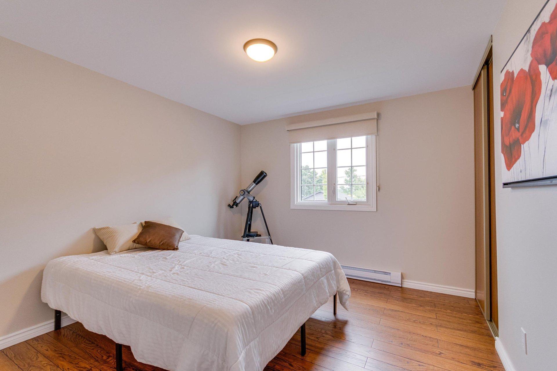 









777


Boul. Lorrain

,
Gatineau (Gatineau),




QC
J8R3E6

