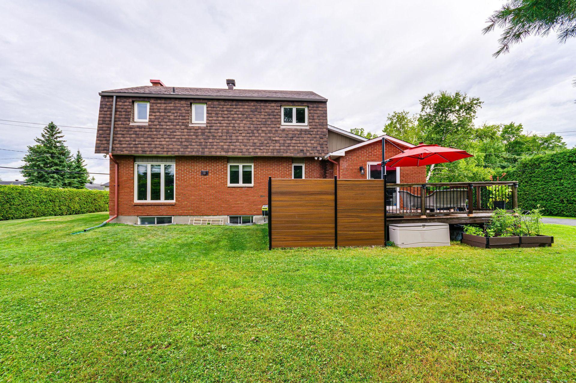 









777


Boul. Lorrain

,
Gatineau (Gatineau),




QC
J8R3E6

