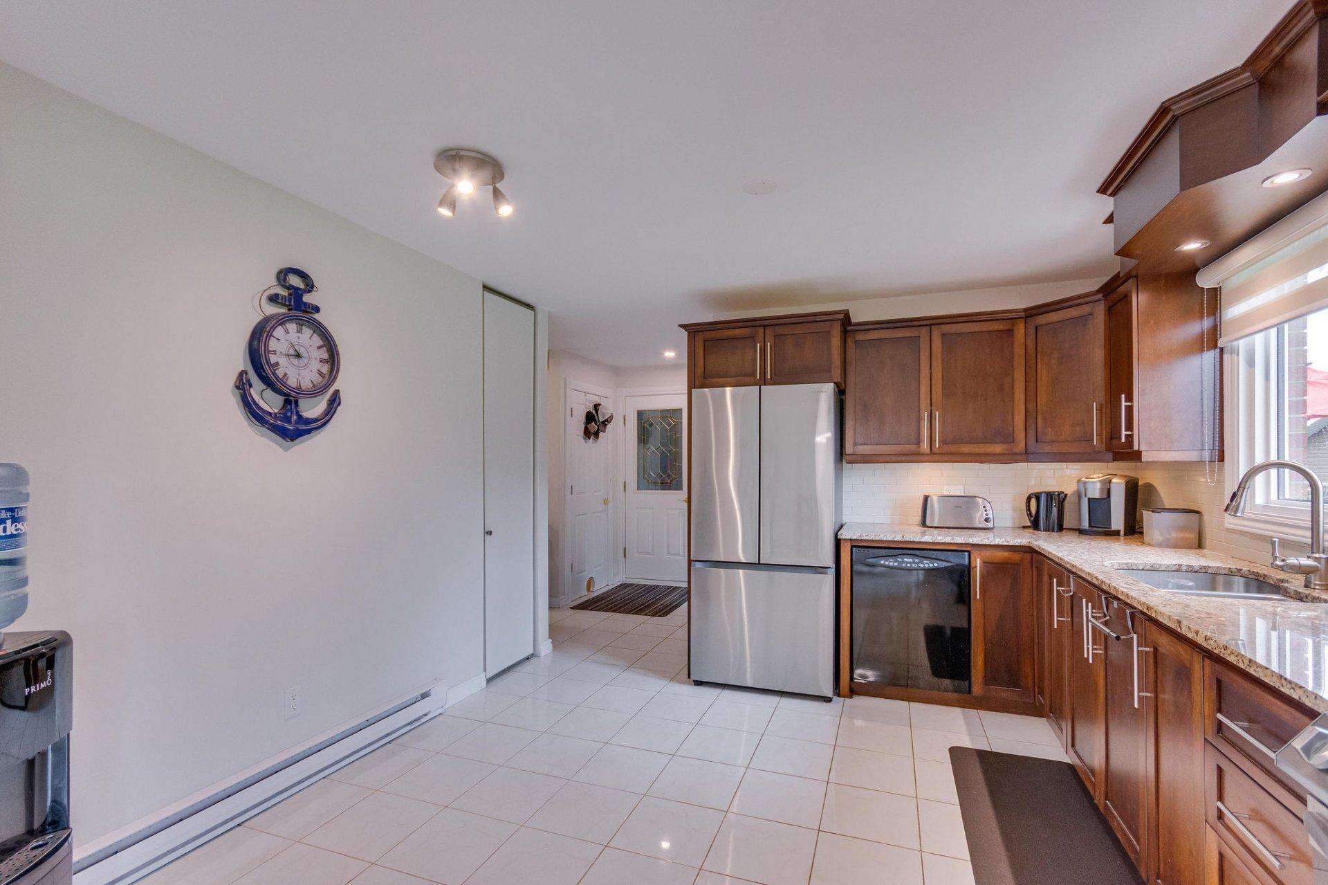 









777


Boul. Lorrain

,
Gatineau (Gatineau),




QC
J8R3E6

