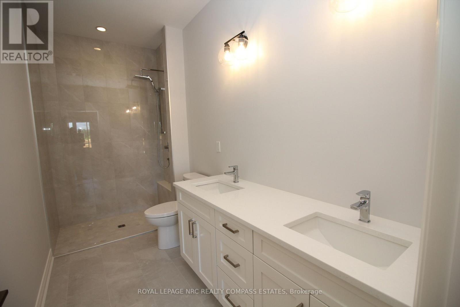 












6 PEACHTREE LANE

,
Niagara-on-the-Lake (Virgil),




Ontario
L0S1T0


