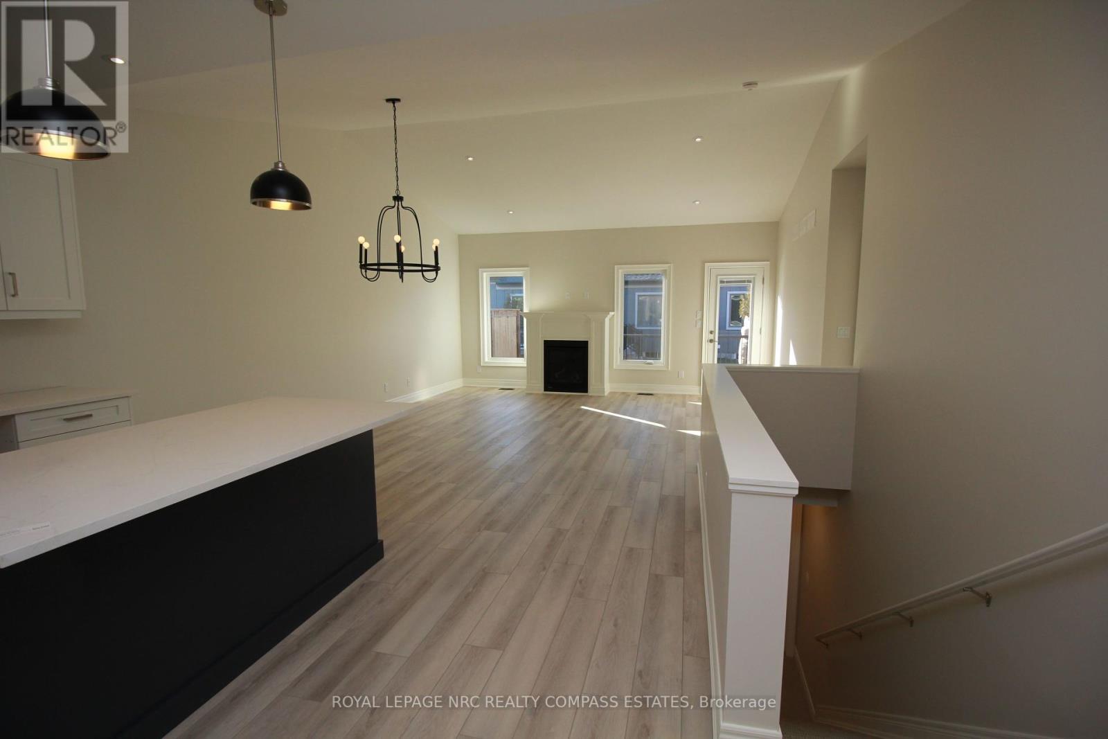 












6 PEACHTREE LANE

,
Niagara-on-the-Lake (Virgil),




Ontario
L0S1T0

