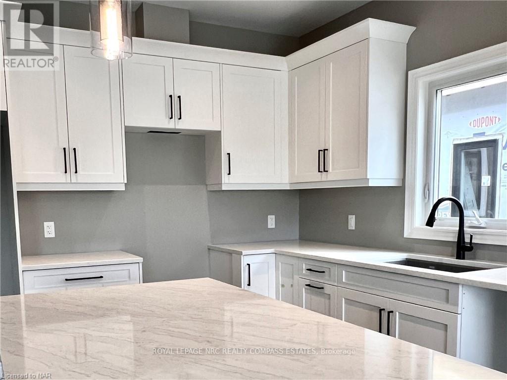 












82 HOMESTEAD DRIVE

,
Niagara-on-the-Lake (Virgil),




Ontario
L0S1T0

