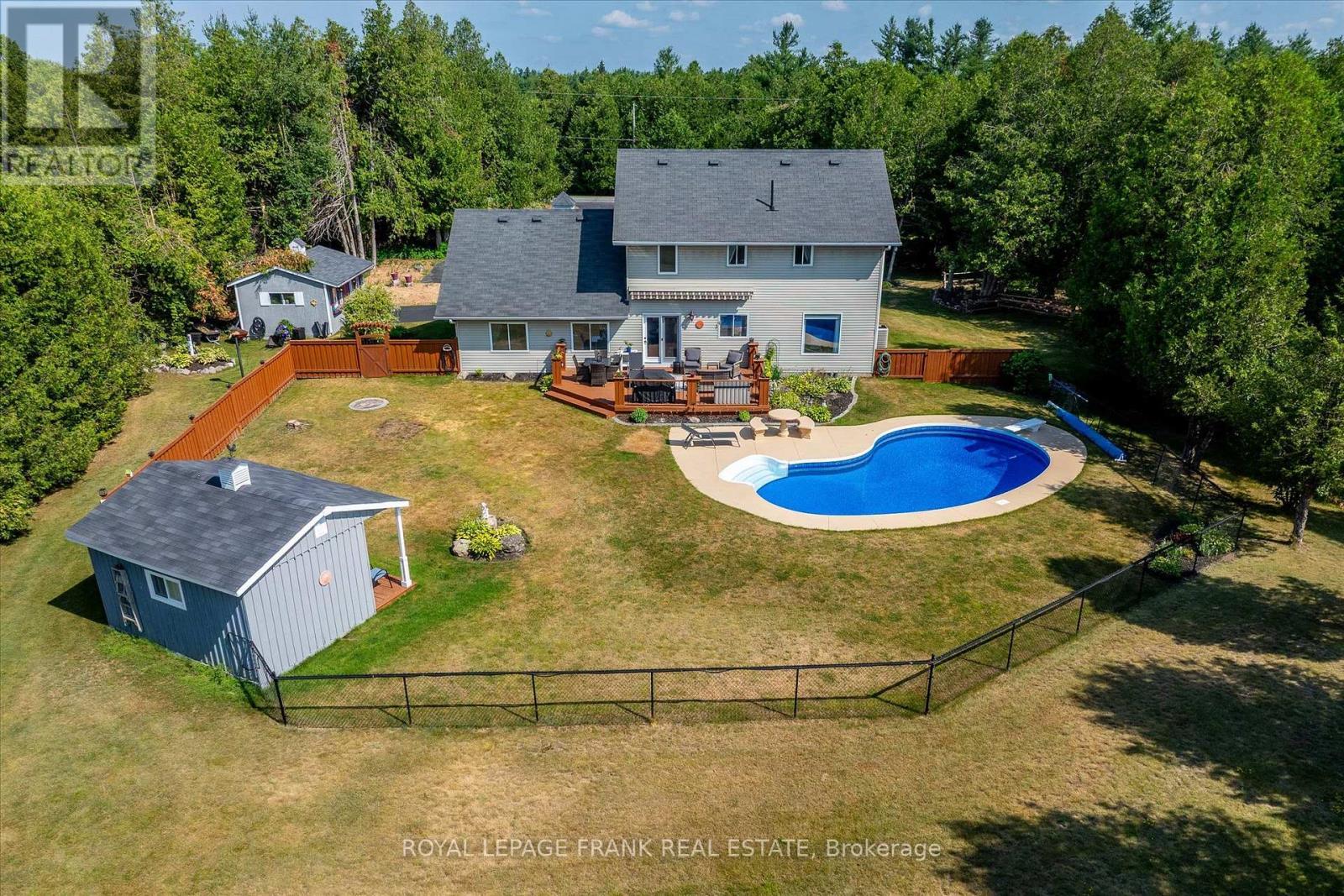 












229 LONSBERRY LANE

,
Douro-Dummer,




Ontario
K0L3A0

