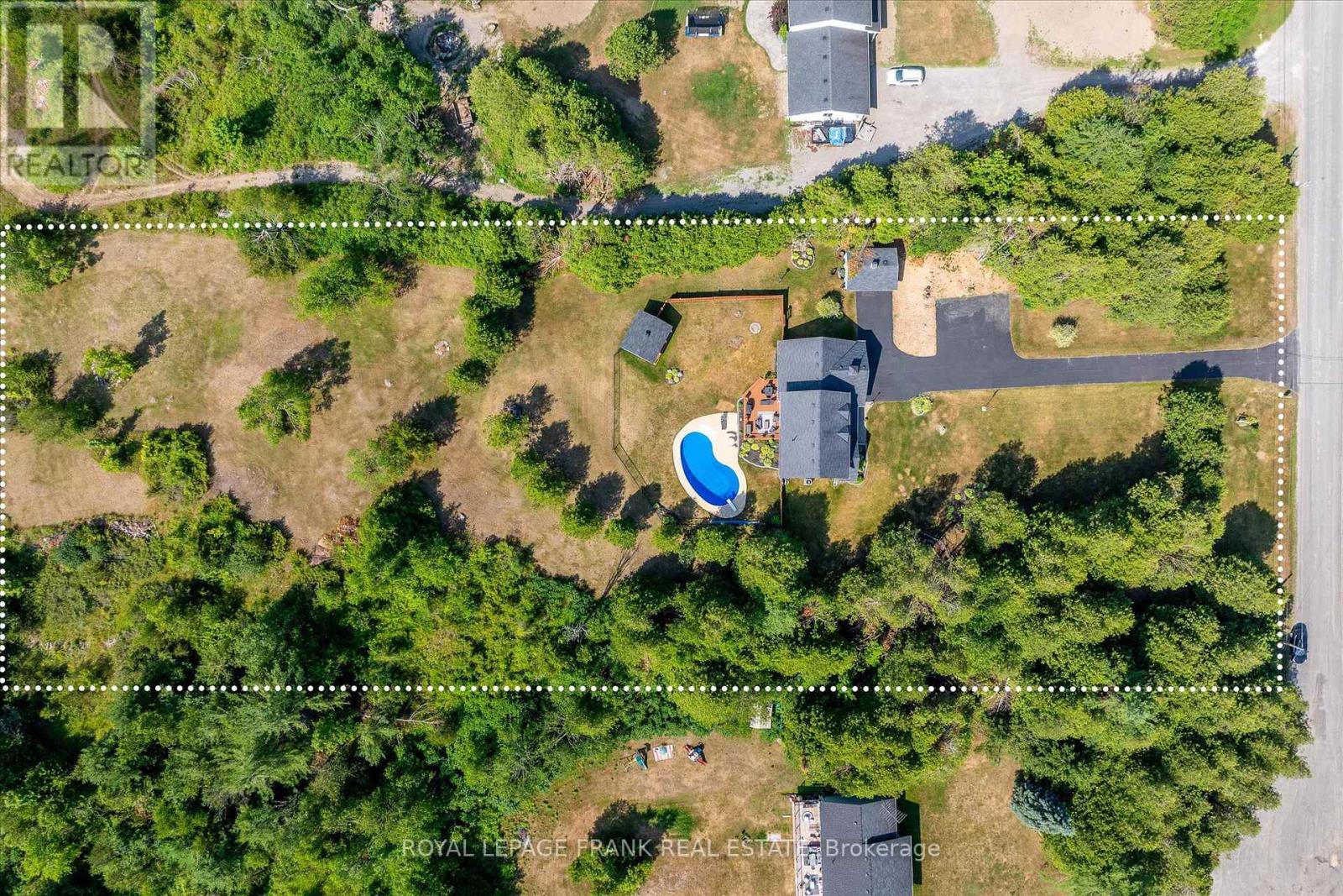 












229 LONSBERRY LANE

,
Douro-Dummer,




Ontario
K0L3A0


