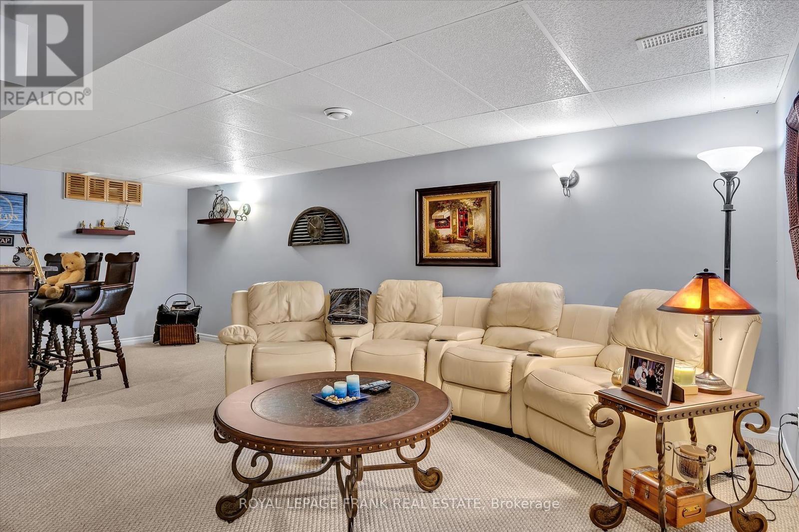 












229 LONSBERRY LANE

,
Douro-Dummer,




Ontario
K0L3A0

