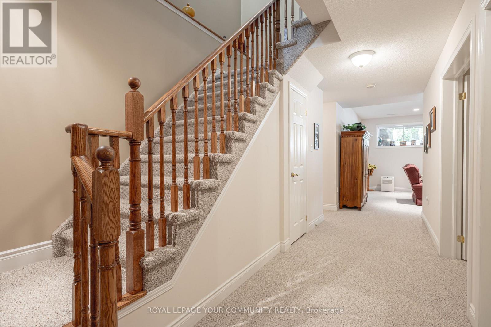 












17 - 50 RENAISSANCE POINT

,
New Tecumseth,




Ontario
L9R2H7


