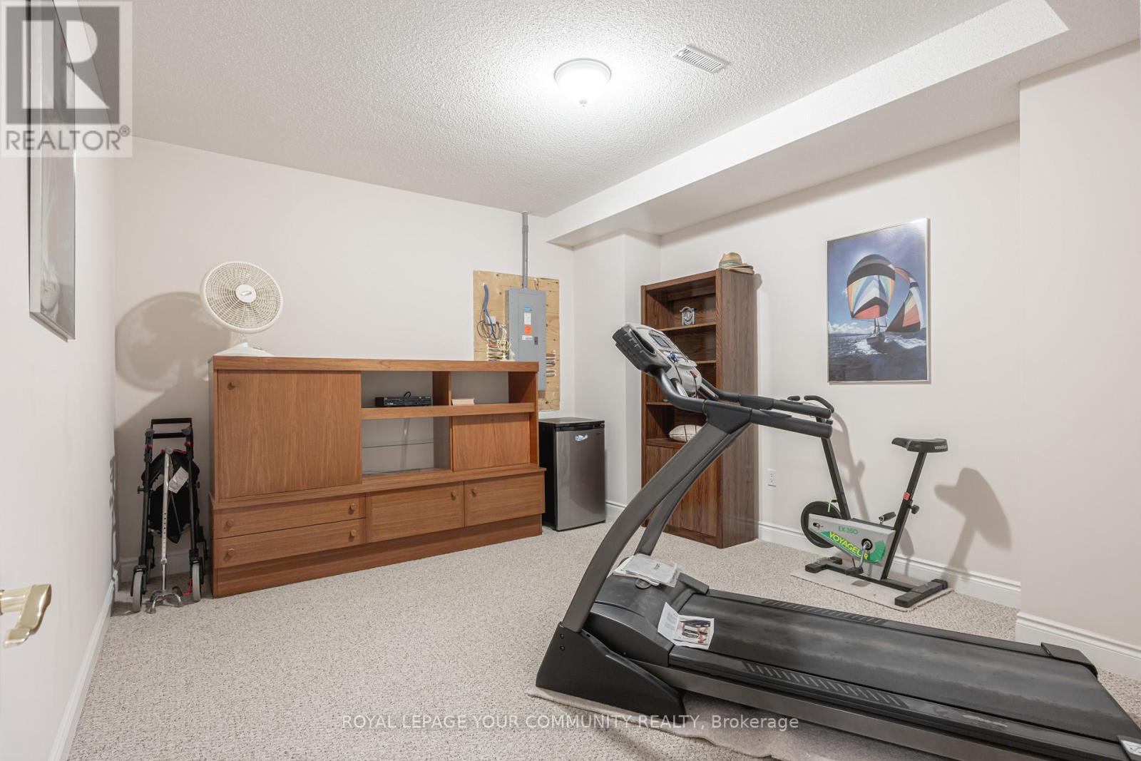 












17 - 50 RENAISSANCE POINT

,
New Tecumseth,




Ontario
L9R2H7

