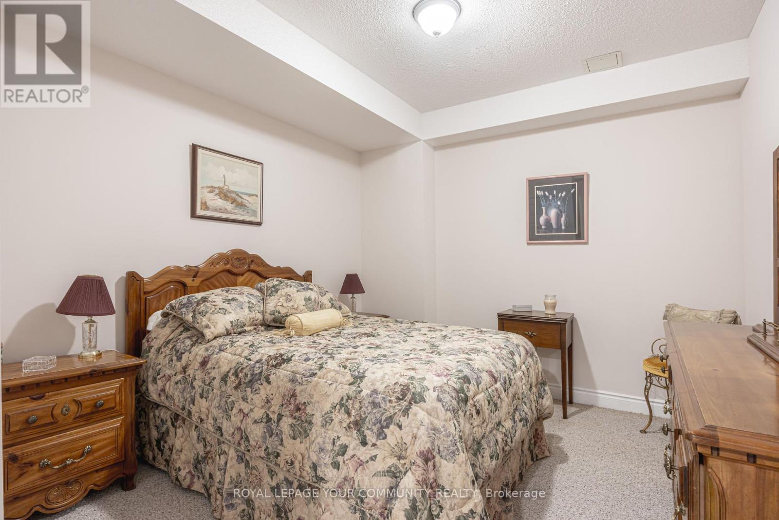 












17 - 50 RENAISSANCE POINT

,
New Tecumseth,




Ontario
L9R2H7


