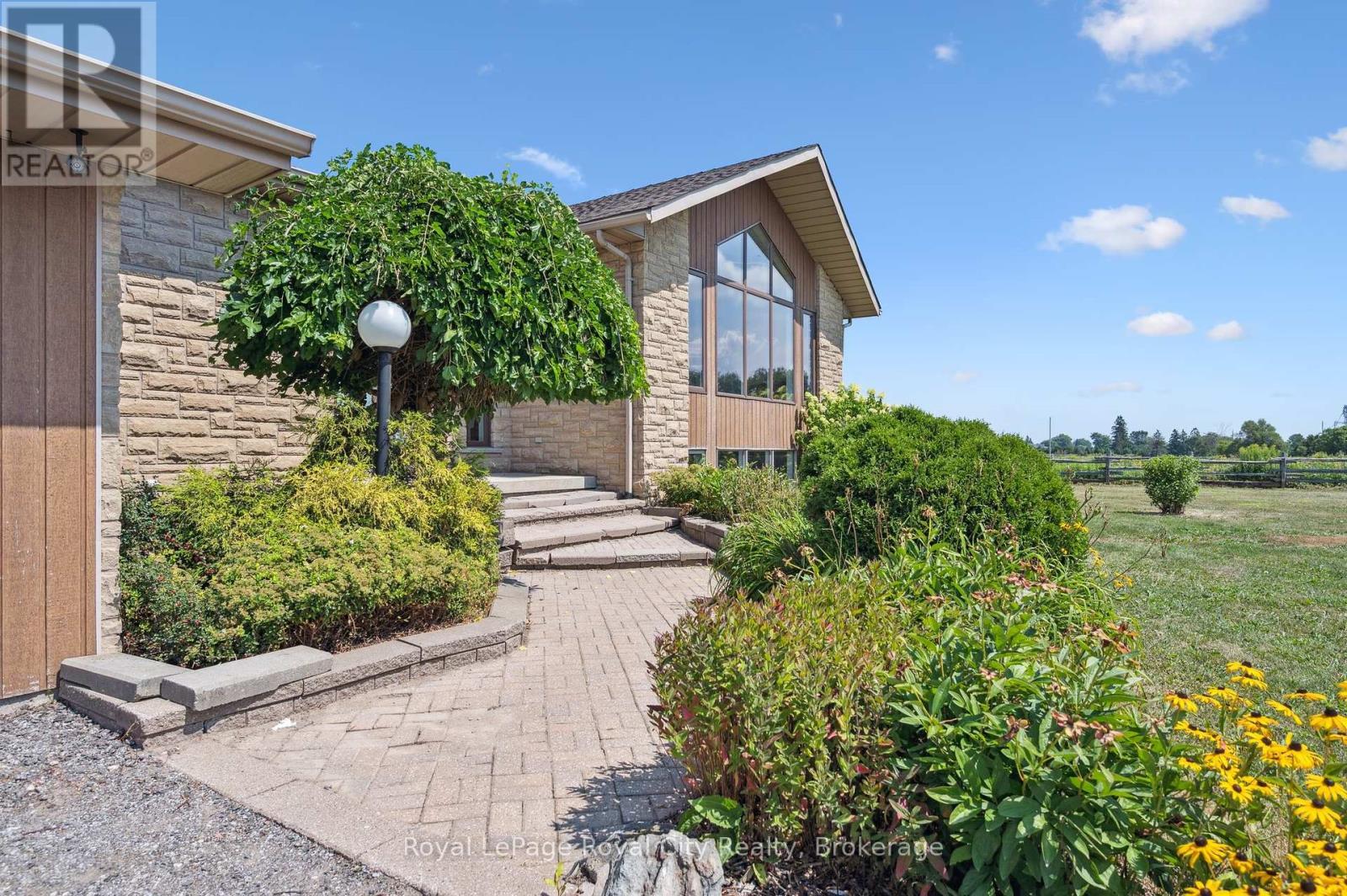 












202269 COUNTY ROAD 109 ROAD

,
East Luther Grand Valley,




Ontario
L9W0P9

