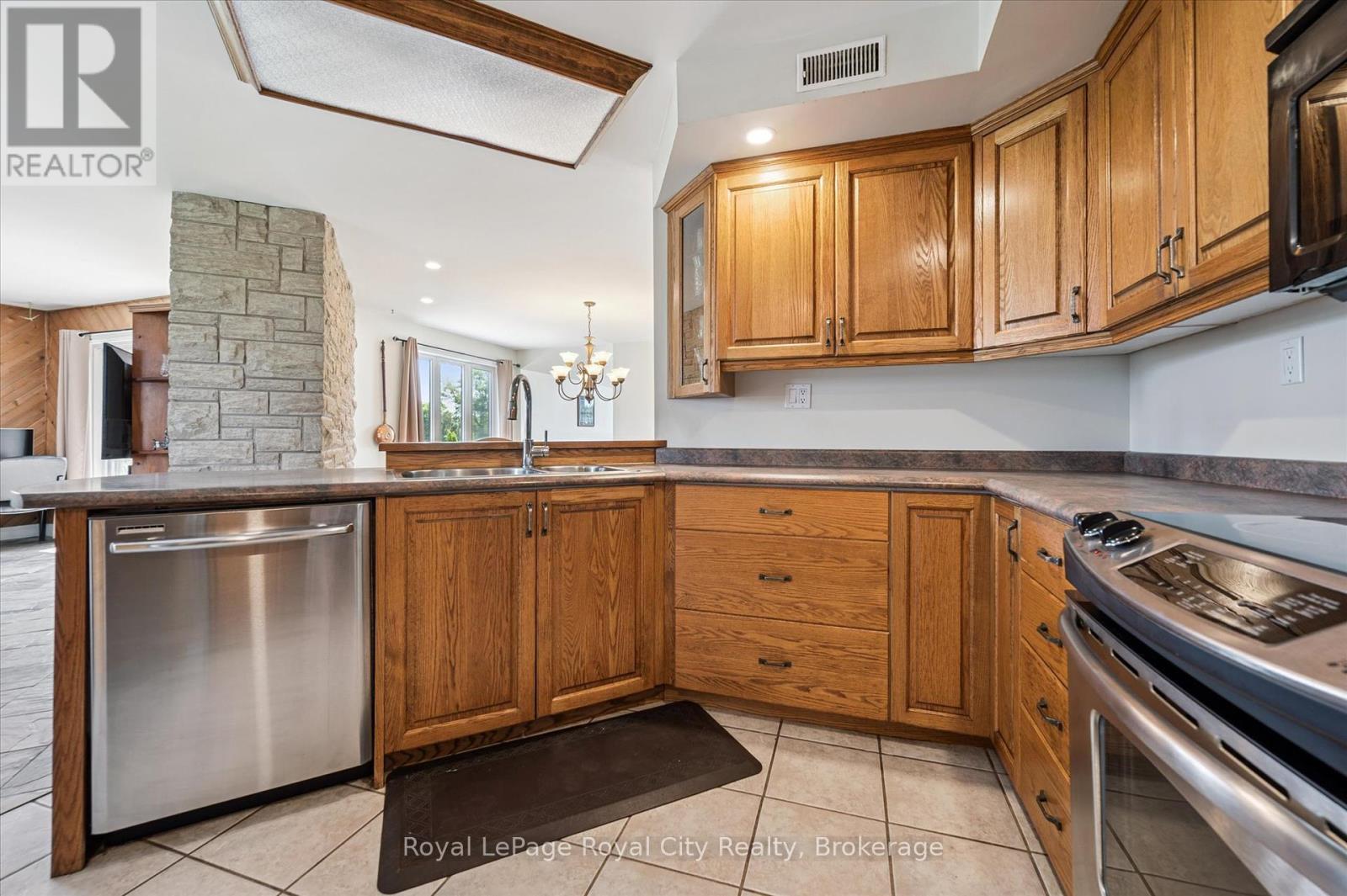 












202269 COUNTY ROAD 109 ROAD

,
East Luther Grand Valley,




Ontario
L9W0P9

