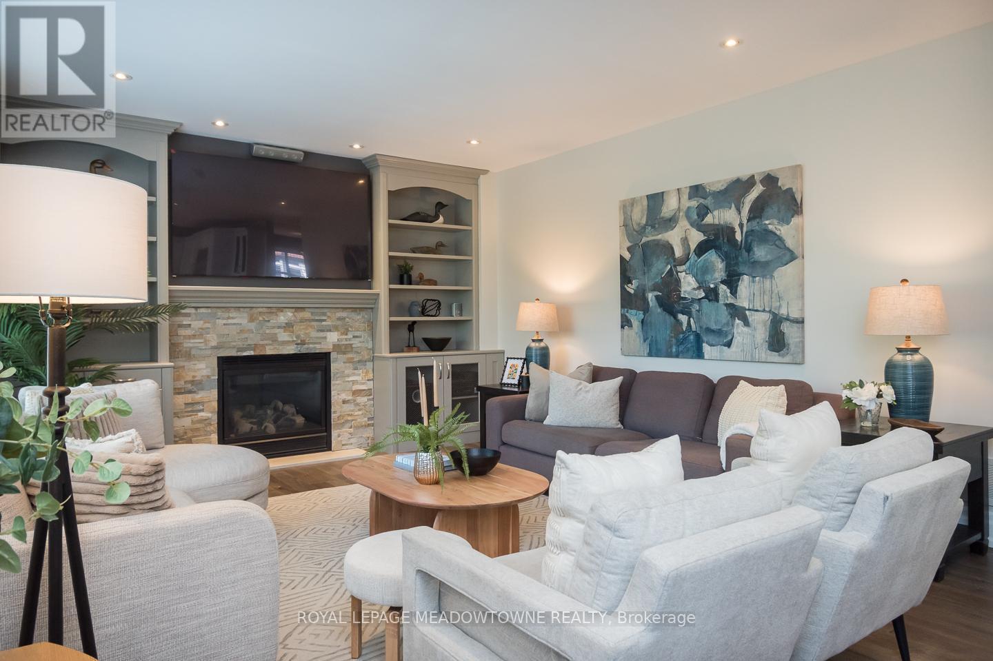 












20 VIEW POINT CIRCLE

,
Halton Hills,




Ontario
L7G6P2

