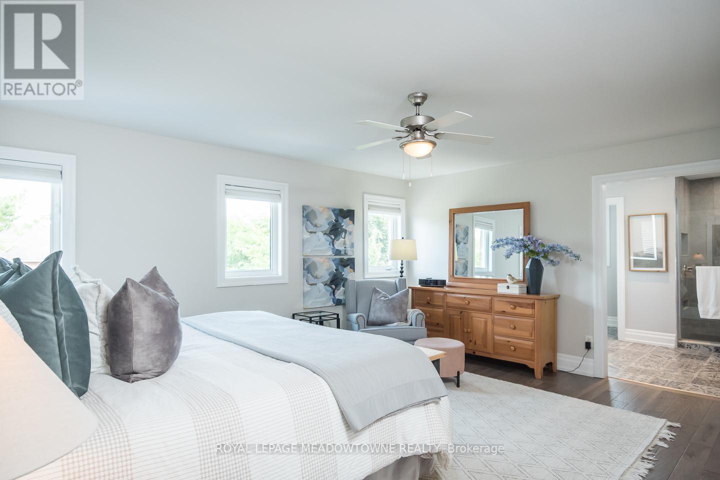 












20 VIEW POINT CIRCLE

,
Halton Hills,




Ontario
L7G6P2

