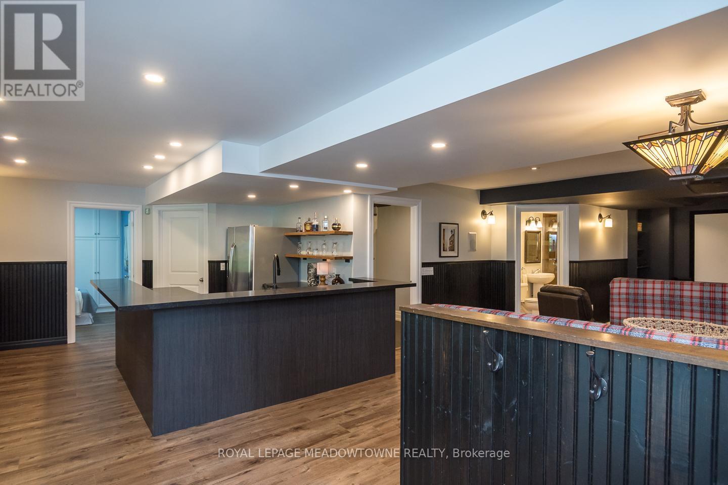












20 VIEW POINT CIRCLE

,
Halton Hills,




Ontario
L7G6P2

