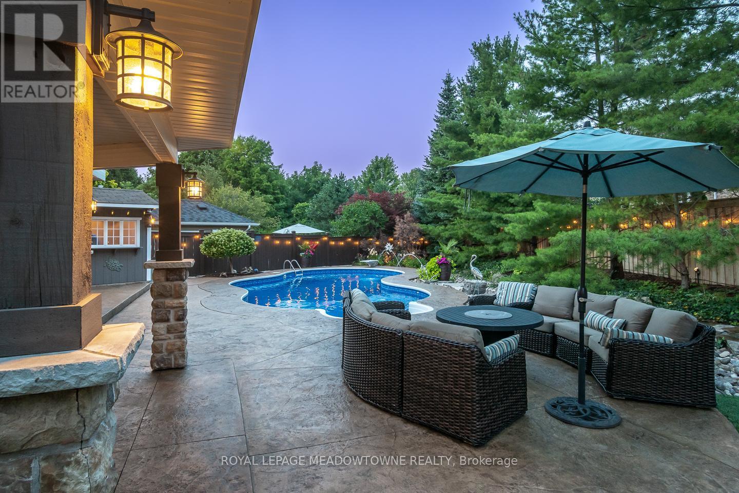 












20 VIEW POINT CIRCLE

,
Halton Hills,




Ontario
L7G6P2

