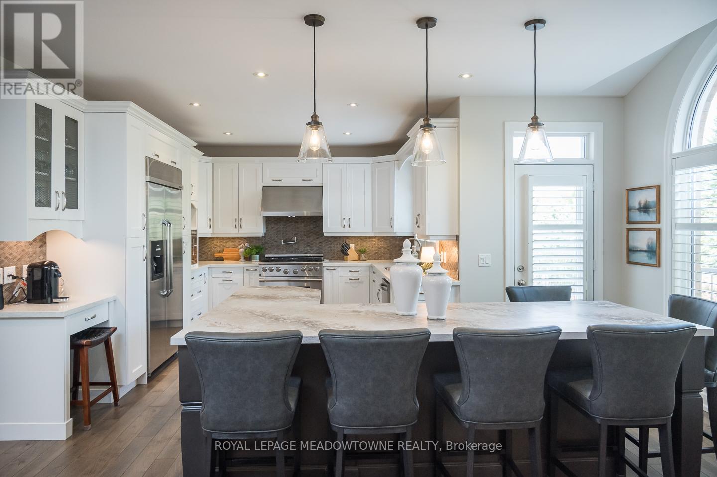 












20 VIEW POINT CIRCLE

,
Halton Hills,




Ontario
L7G6P2

