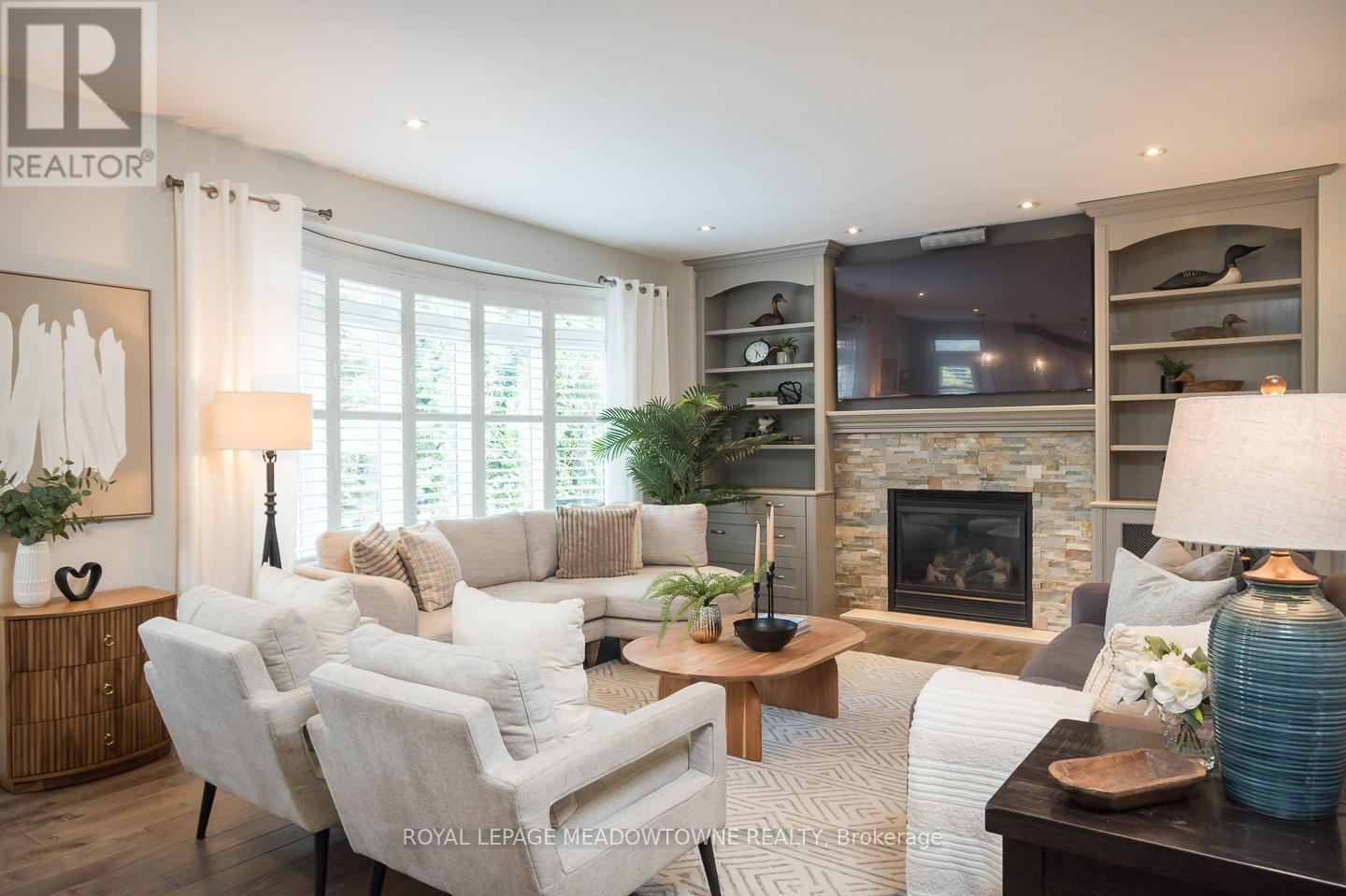 












20 VIEW POINT CIRCLE

,
Halton Hills,




Ontario
L7G6P2

