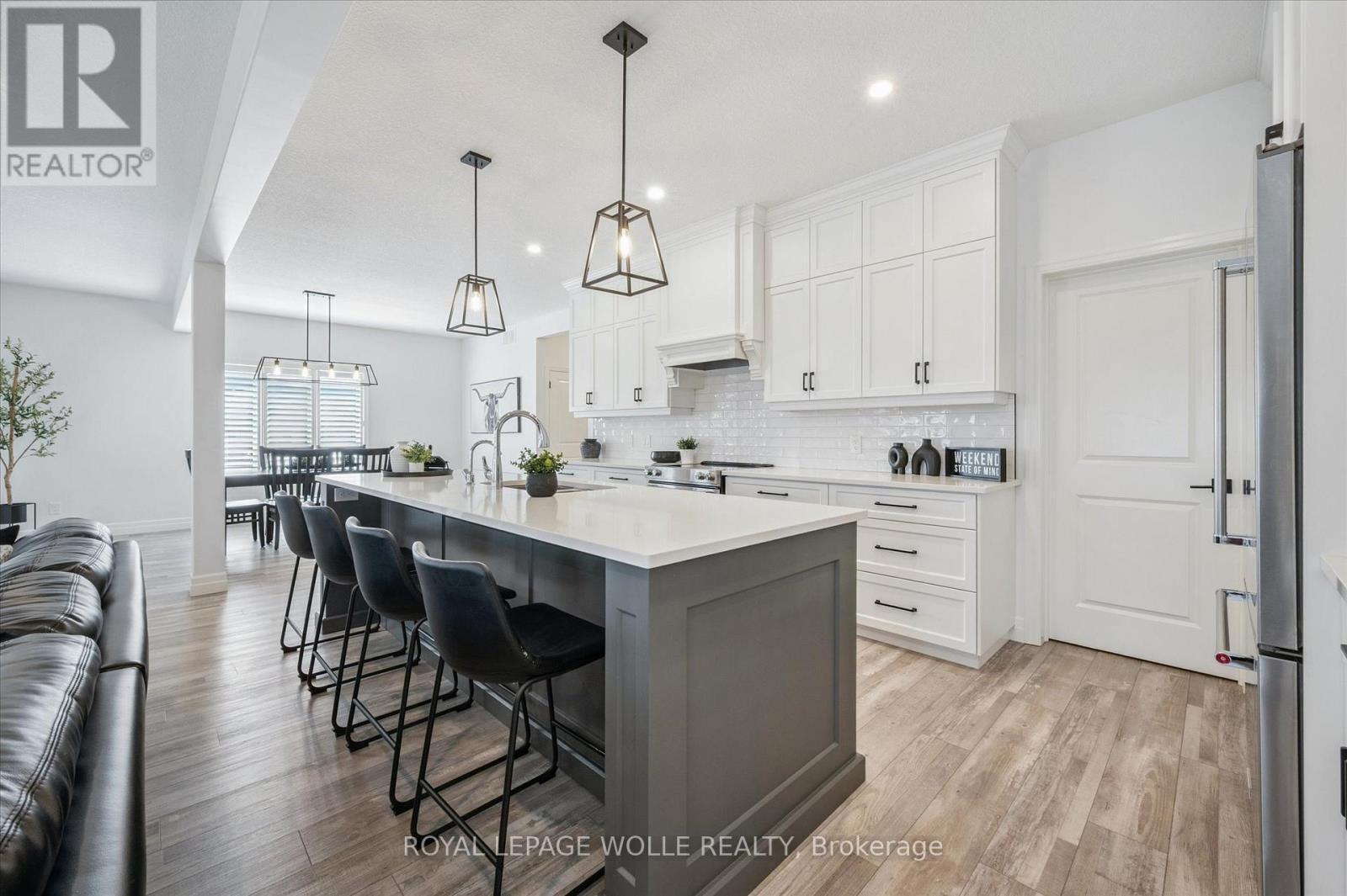 












164 WOODBERRY CRESCENT

,
Woolwich,




Ontario
N3B0E4

